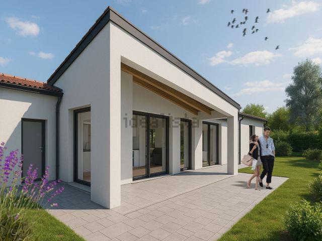 Case e ville in vendita di 130 m² in Via Udine