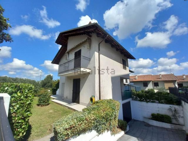 Case e ville in vendita di 130 m² in Viale Europa, 42