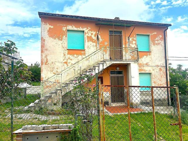 Case e ville in vendita di 130 m² in Contrada Guazzano
