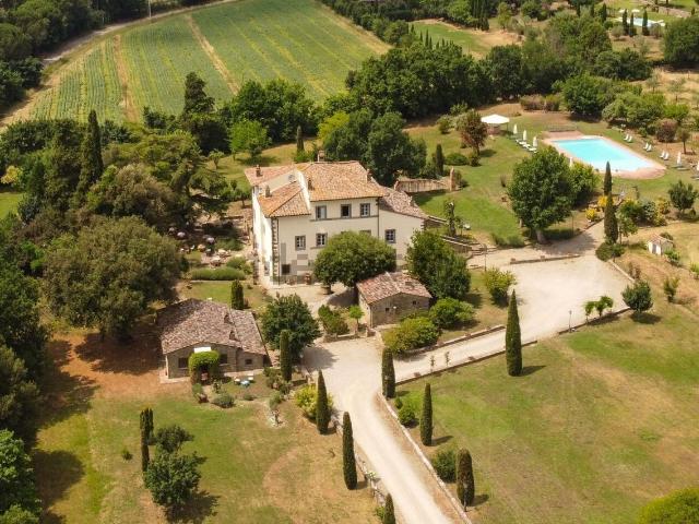 Case e ville in vendita di 1316 m² in Località Tavarnelle, 15