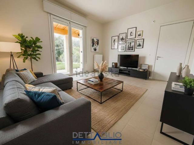Case e ville in vendita di 131 m² in Via Stradona