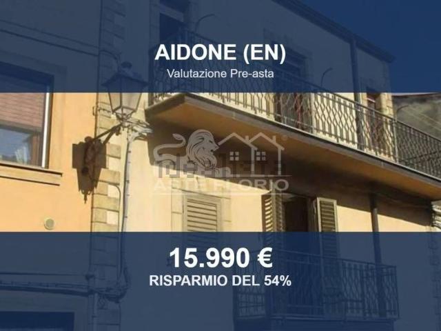 Case e ville in vendita di 132 m² in Via Roma, 50
