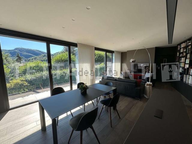 Case e ville in vendita di 133 m² in Via Bignanico, 4