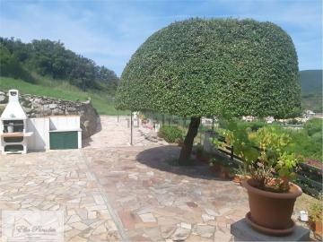 Case e ville in vendita di 133 m² in Via delle Case, 26
