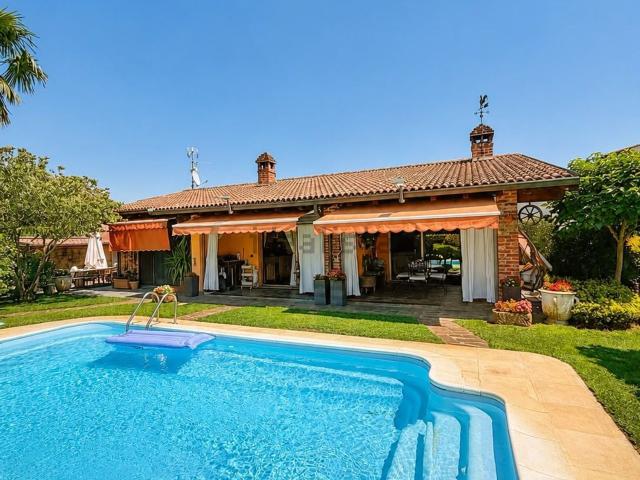 Case e ville in vendita di 133 m² in Via Stricciola