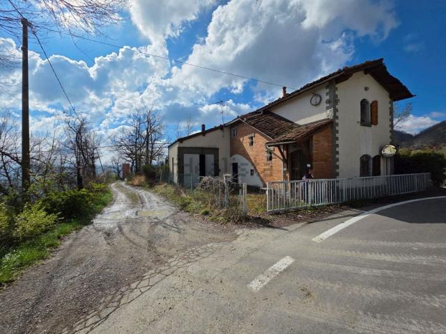 Case e ville in vendita di 133 m² in Via Provinciale, 7