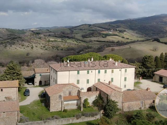 Case e ville in vendita di 1340 m²