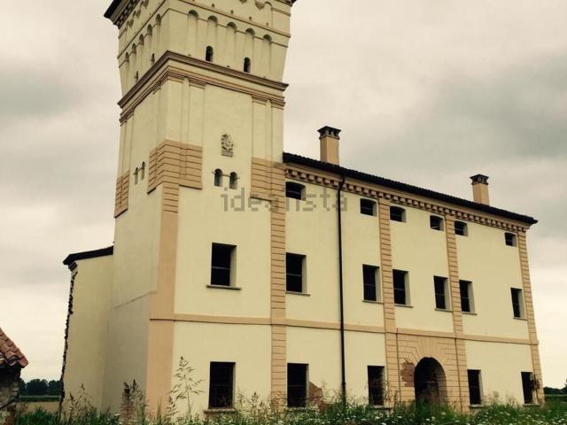 Case e ville in vendita di 1340 m² in Via dei Dogi, 25