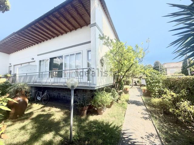 Case e ville in vendita di 134 m² in Via Don Minzoni