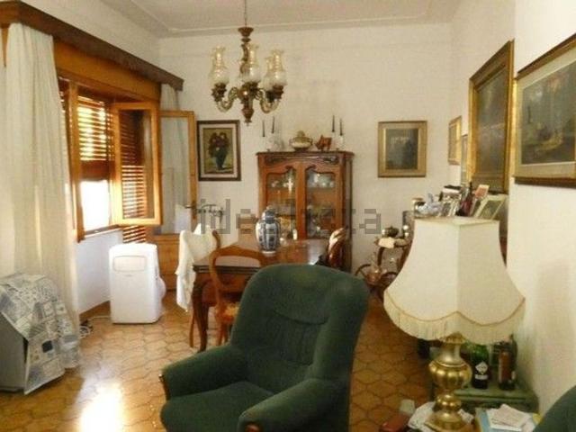 Case e ville in vendita di 134 m² in Via del Popolo