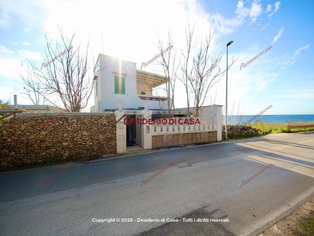 Case e ville in vendita di 134 m² in Strada Provinciale Punta Sottile
