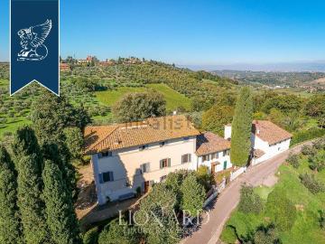 Case e ville in vendita di 1350 m²