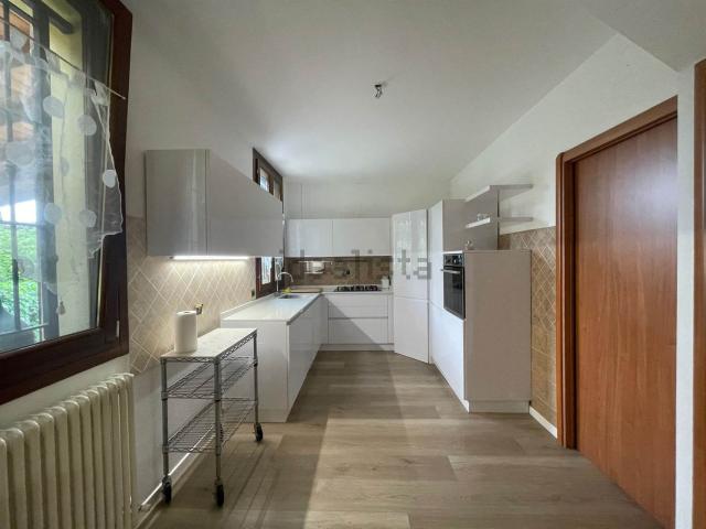 Case e ville in vendita di 135 m²