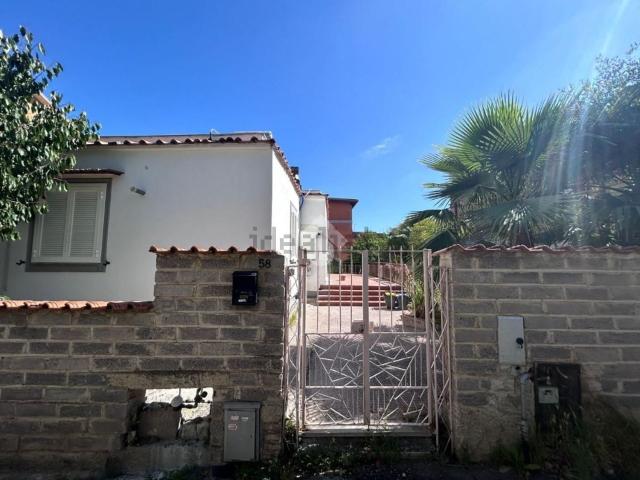 Villetta indipendente in vendita di 135 m² in Via Calatafimi, 58