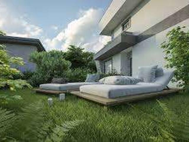 Case e ville in vendita di 135 m² in Via Angelo Pasotto, 2