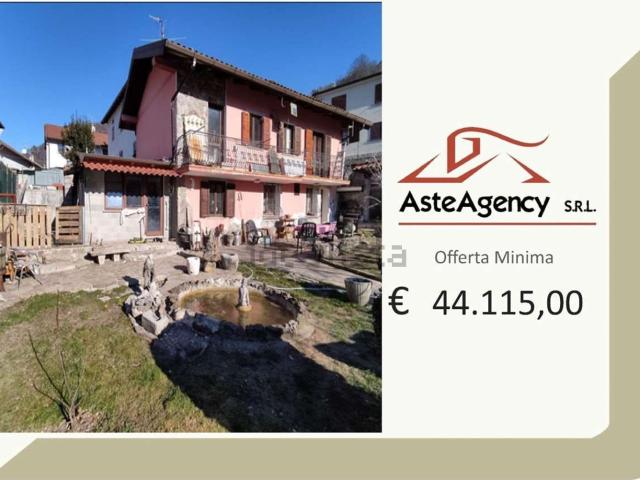 Case e ville in vendita di 135 m² in Via Bandiera, 6