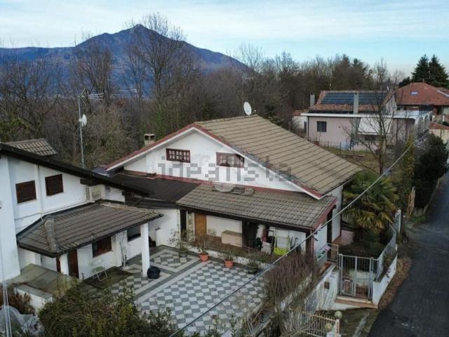 Case e ville in vendita di 144 m² in Via Salvador Allende, 13