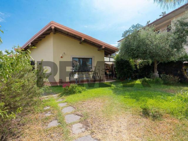 Case e ville in vendita di 135 m² in Via Verona, 4