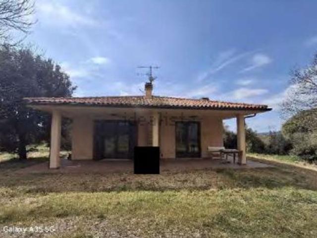 Case e ville in vendita di 135 m² in Località Perazzeta, 56