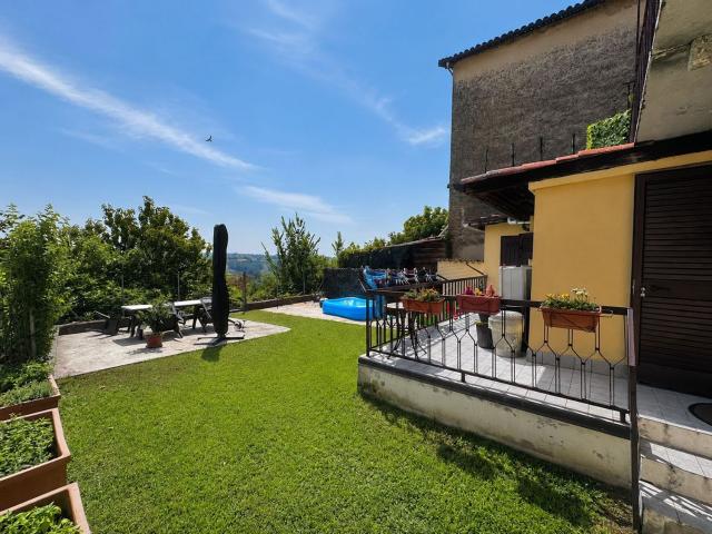 Case e ville in vendita di 135 m² in Strada vallesogno