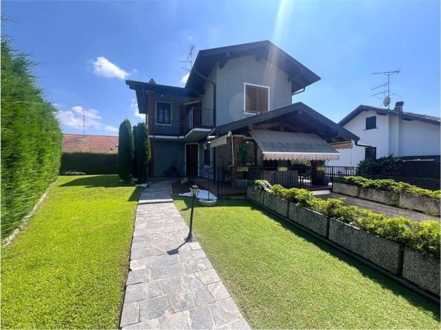 Case e ville in vendita di 136 m²