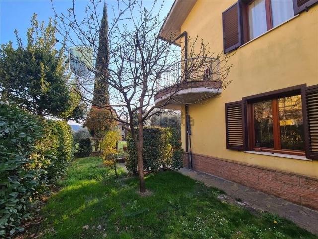 Case e ville in vendita di 136 m²