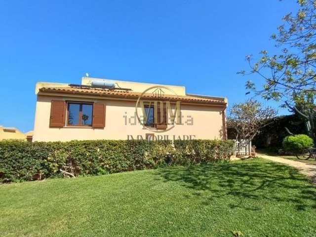 Case e ville in vendita di 136 m² in Via Gazzarella