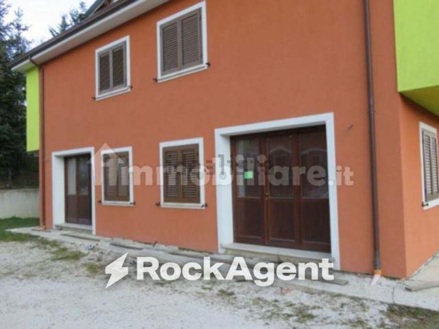 Case e ville in vendita di 136 m² in Via San Dorotea