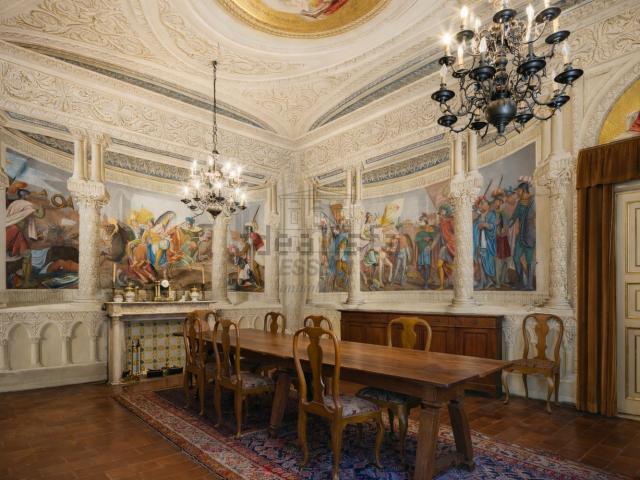 Case e ville in vendita di 1372 m² in Via Beccheria, 35
