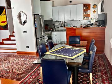 Case e ville in vendita di 137 m² in Via Piave, 3