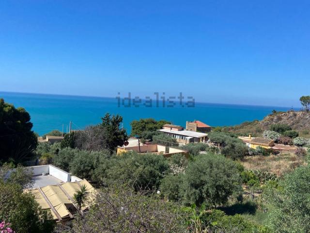 Case e ville in vendita di 137 m² in Strada Trippodi Marinello