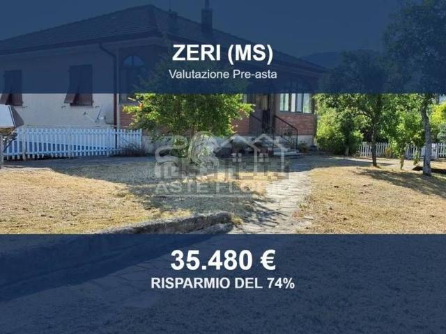 Case e ville in vendita di 138 m² in Via Castoglio, 20