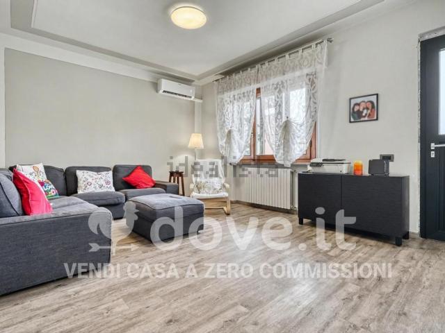 Case e ville in vendita di 138 m² in Via Palmiro Togliatti, 100