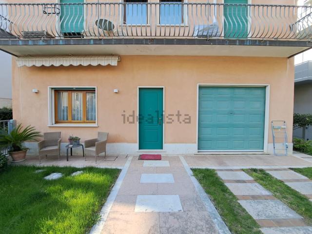 Case e ville in vendita di 138 m² in Via Valle Aulo Gellio, 29