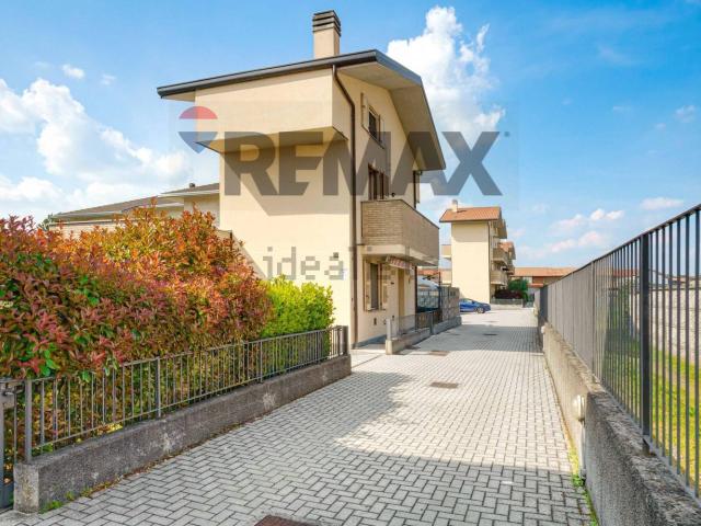 Case e ville in vendita di 139 m² in Via Ferdinando Magellano, 9