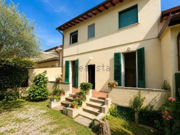 Case e ville in vendita di 140 m²