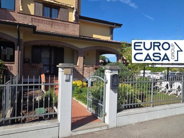 Case e ville in vendita di 140 m²
