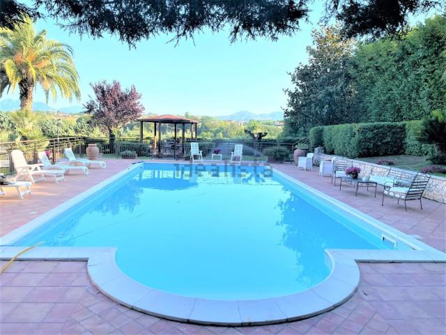 Case e ville in vendita di 140 m²