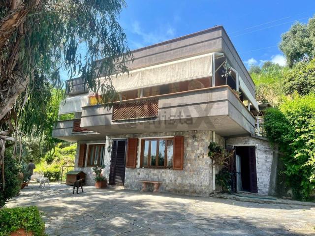 Case e ville in vendita di 140 m²