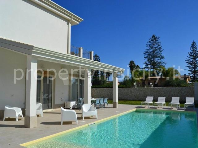 Case e ville in vendita di 140 m²