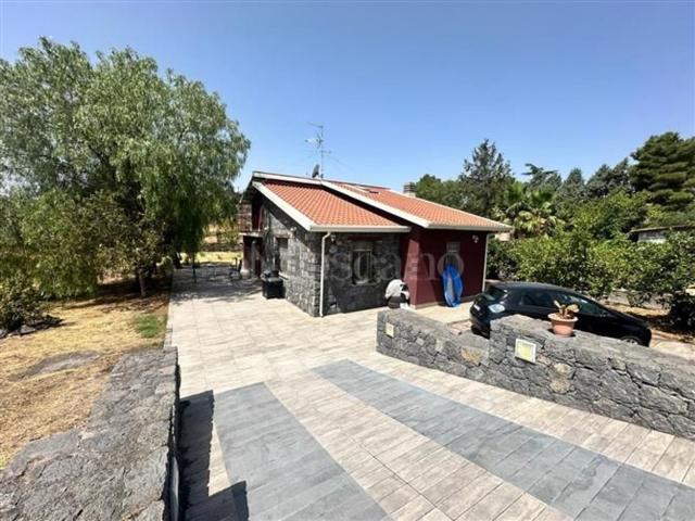 Case e ville in vendita di 140 m² in Via Alto Adige