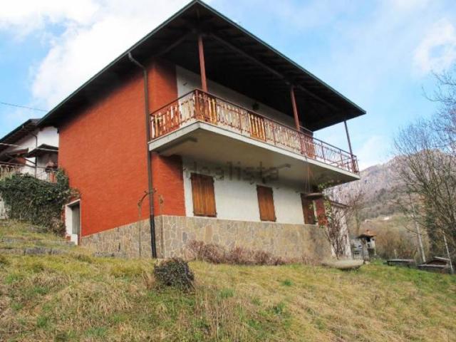 Case e ville in vendita di 140 m² in Via Algua, 2