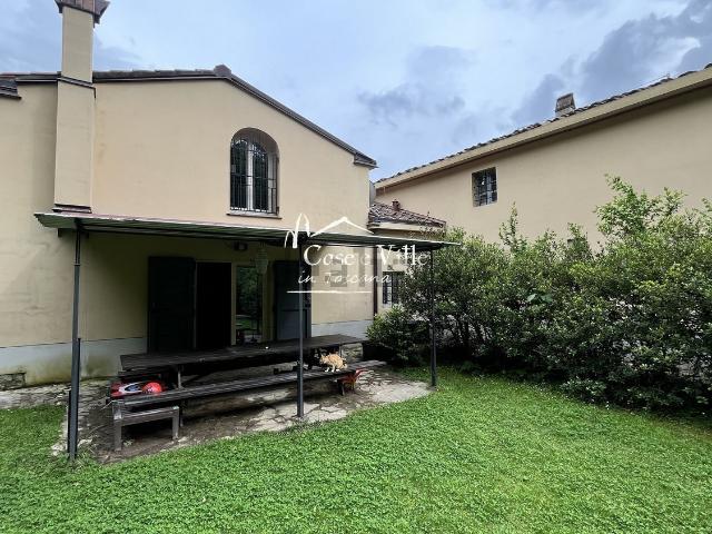 Case e ville in vendita di 140 m² in Via Bagnolo di Sopra, 250