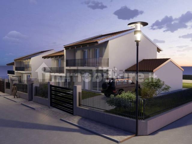 Case e ville in vendita di 140 m² in Via Don Andrea Botta