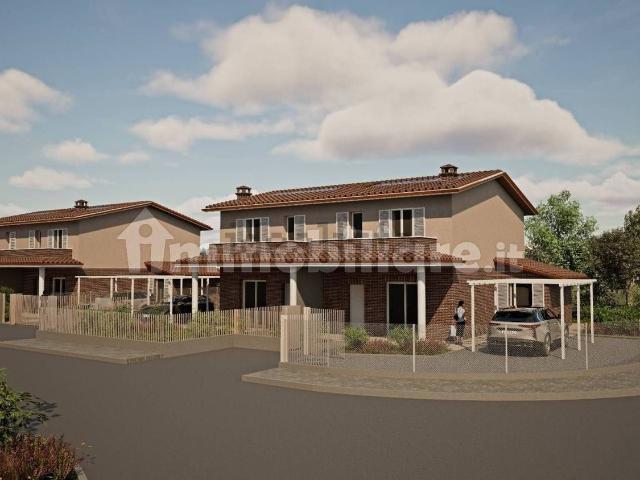 Case e ville in vendita di 140 m² in Via del Laghetto