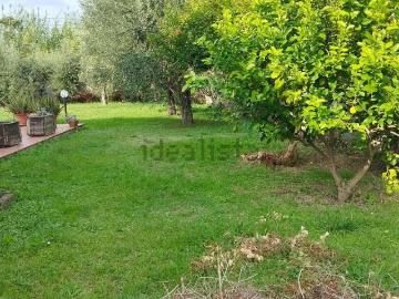 Case e ville in vendita di 140 m² in Via di Quarto Sud