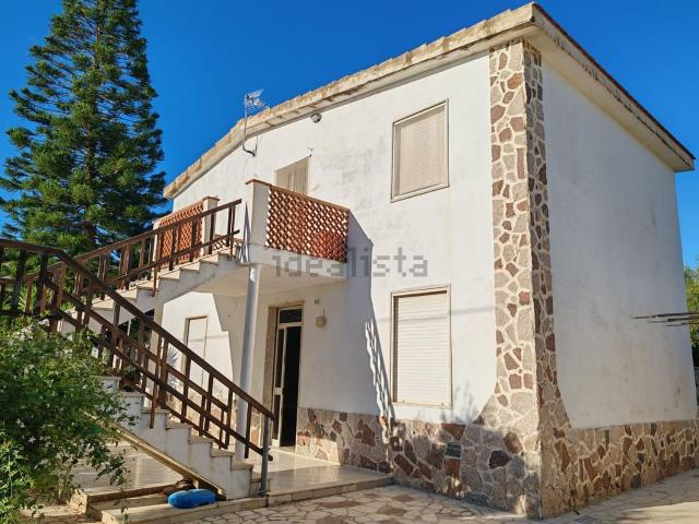 Case e ville in vendita di 140 m² in Via Isolotto Sant Maria, 2