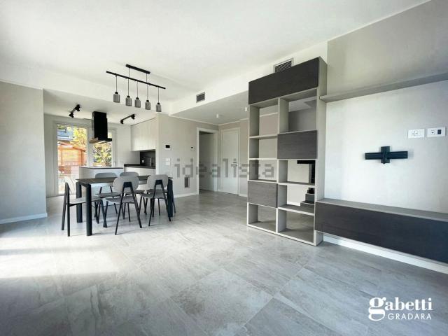 Case e ville in vendita di 140 m² in Via Mortola