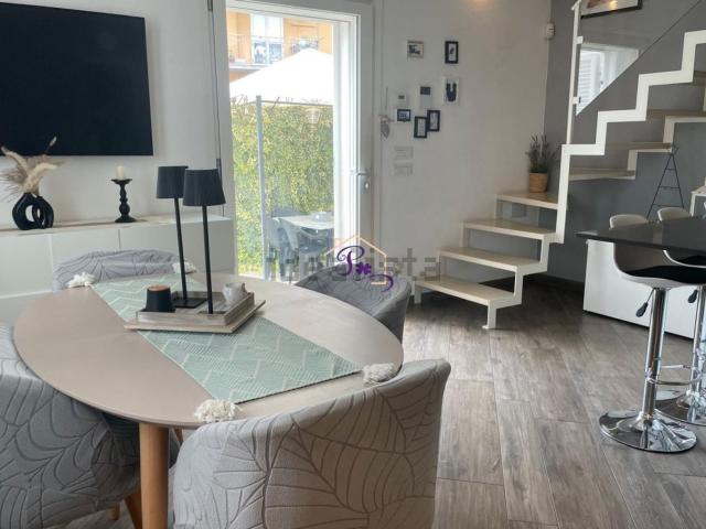 Case e ville in vendita di 140 m² in Via Marino Olmi, 2
