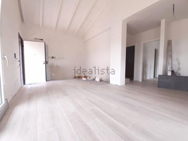 Case e ville in vendita di 140 m² in Via San Polo, 1